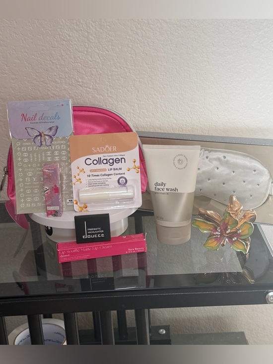 Accessories - Pink Cosmetic Bag with Skincare and Accessories